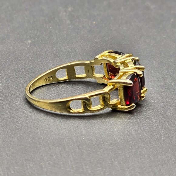 Sterling Vermeil Garnet Ring Size 7 3-Stone Chain Link Band White Zircon Accent - Picture 5 of 11